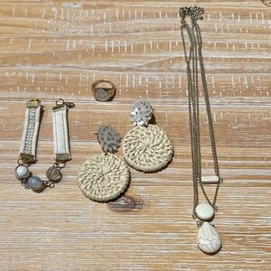 Elegant Cream and Gold Jewelry Set